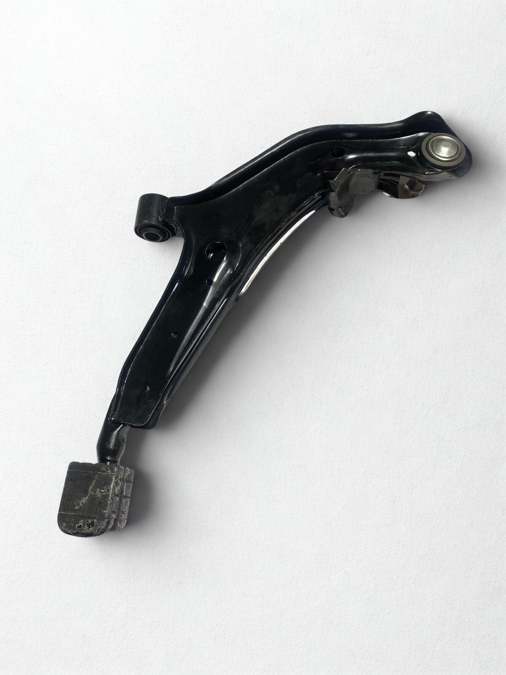 Front Left Lower Control Arm with Ball Joint for 1995 - 1999 I30 Maxima